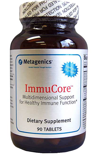 „ImmuCore” dodatkowo zawiera szeroki wachlarz witamin i mikroelementów, takich jak: 