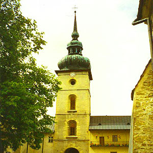 Historia Klasztoru Sióstr Klarysek w Starym Sączu - Średniowieczna budowla na ziemiach świętej Kingi