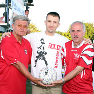 Adamek: trzymam kciuki za polskich piłkarzy na Euro 2012