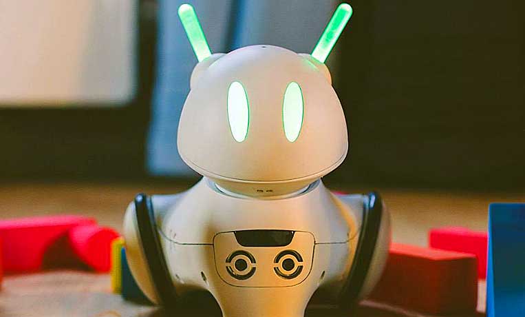 Polski robot startuje na Kickstarterze