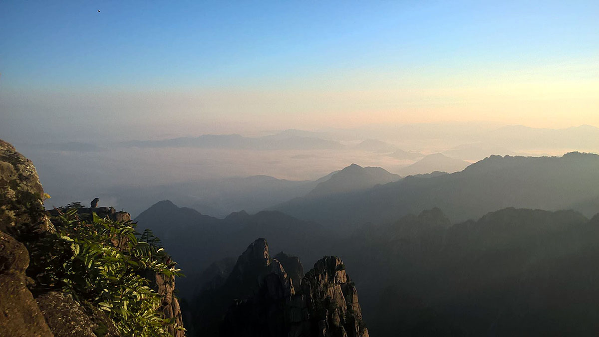 Peak of Huangshan (Yellow Mountain). Foto. Arthur Skok