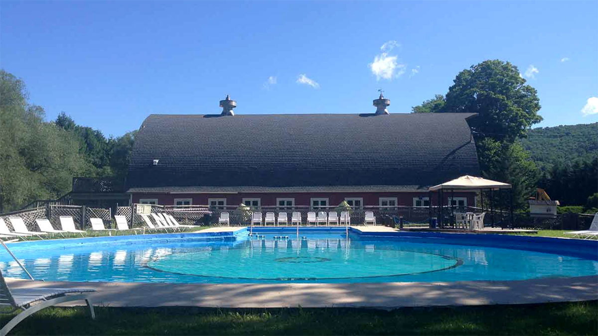 Na letni odpoczynek zaprasza polski ośrodek wypoczynkowym w górach Catskills, NY. Homestead Farm Resort