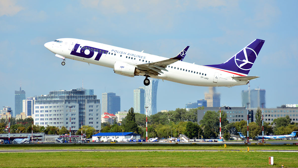 Flights to Poland on LOT Polish Airlines from New York and Chicago ...