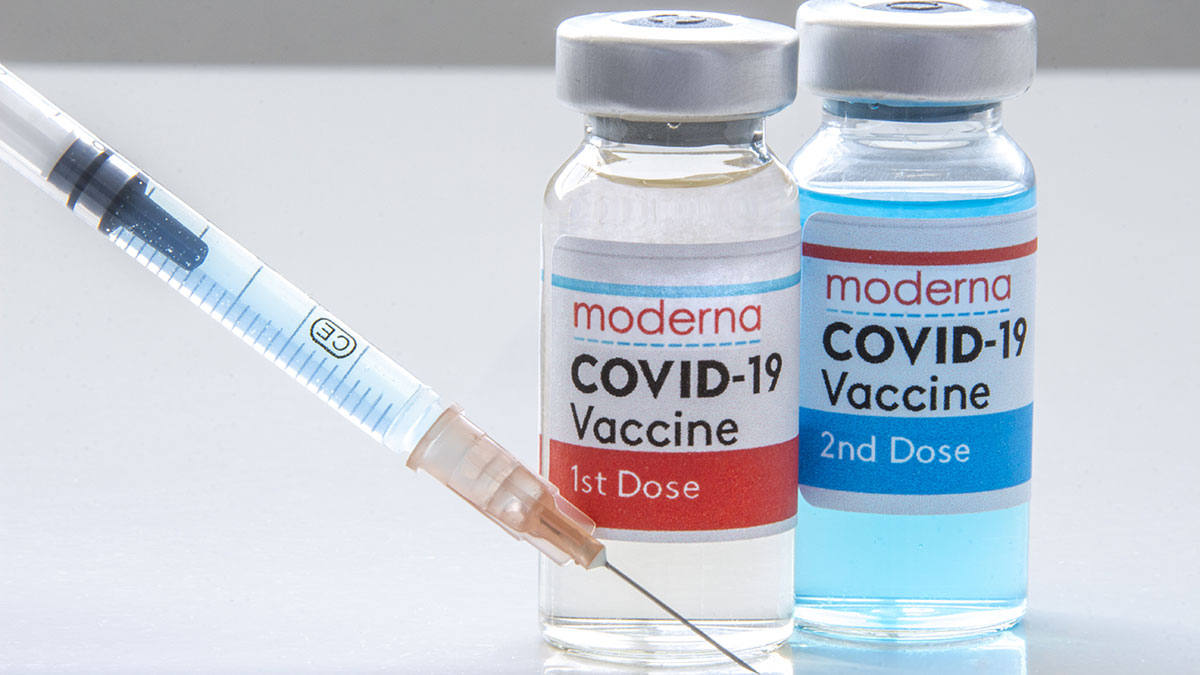 Administracja Bidena zamawia 200 milionów więcej dawek szczepionki przeciw Covid-19
