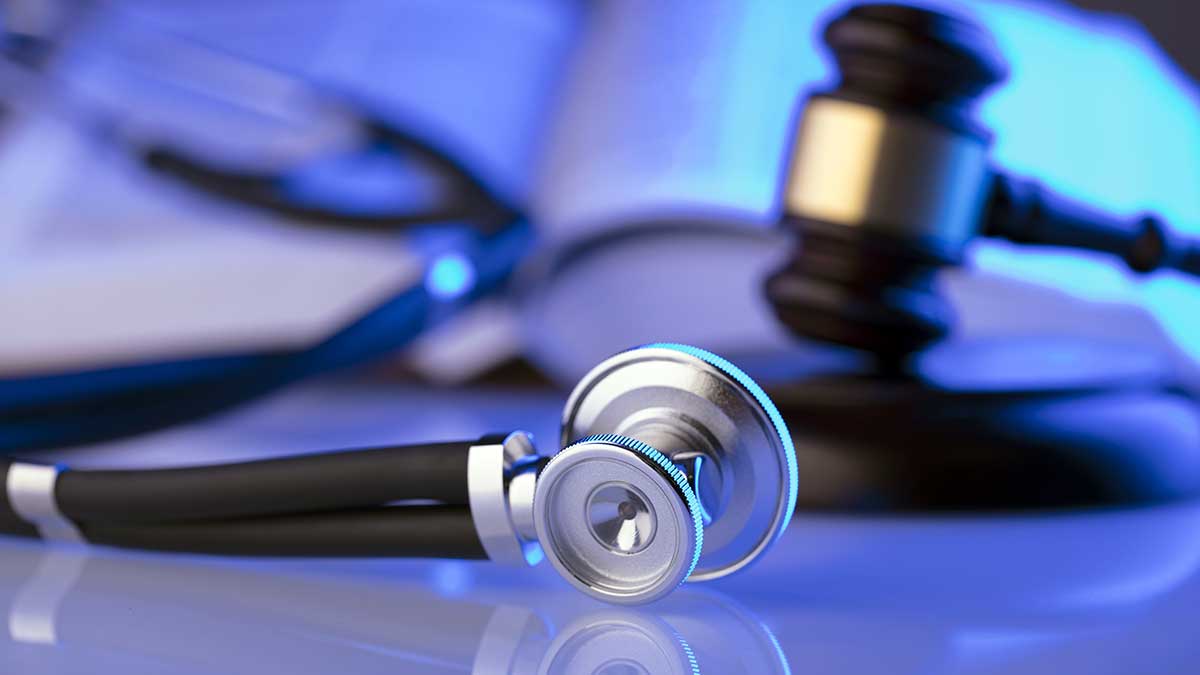 Najczęściej popełniane błędy medyczne omawia adwokat z Karasik Law Group w Nowym Jorku