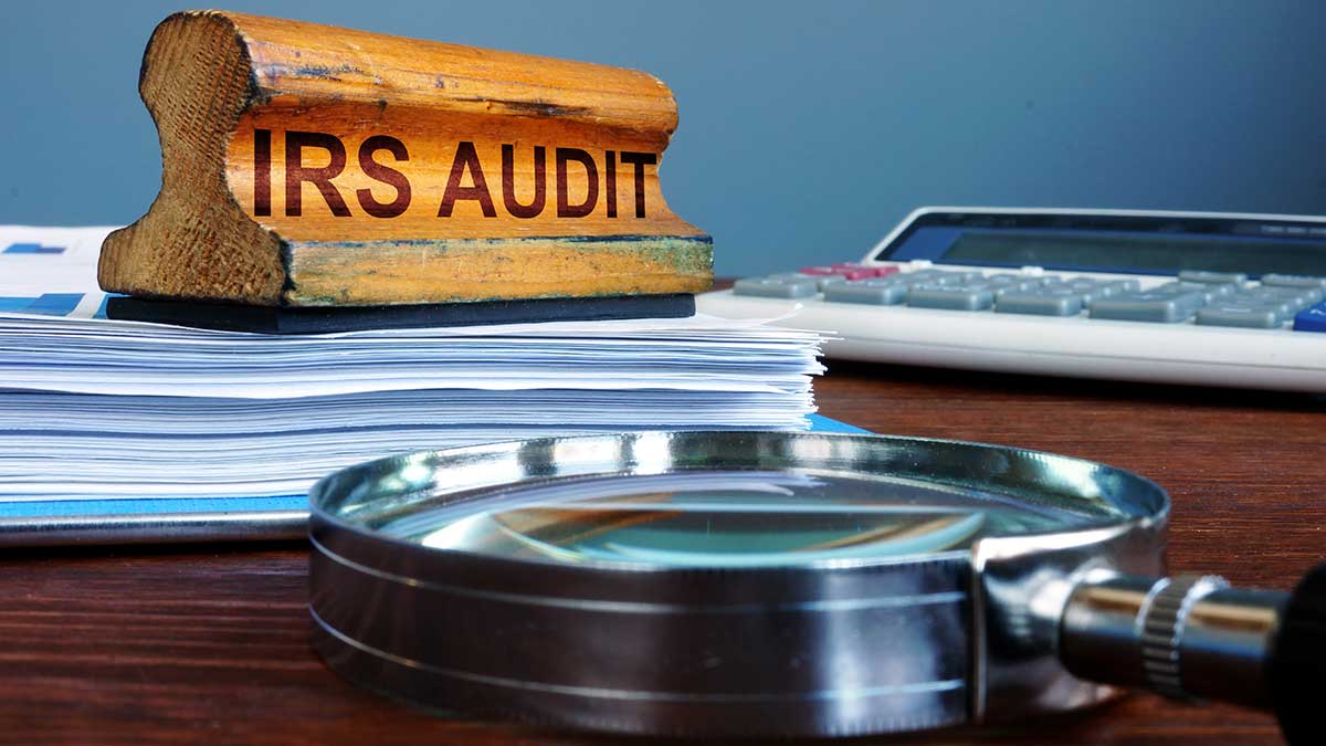 Przed sezonem podatkowym: jak nie narazić się IRS - Internal Revenue Service?