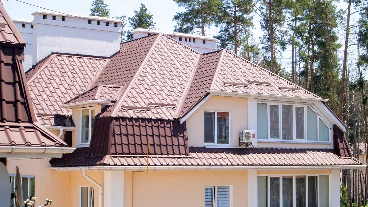 Dachy metalowe z Polski taniej w Nowym Jorku i w innych stanach. Polska firma Mikoma Supply sprzedaje dachy w USA