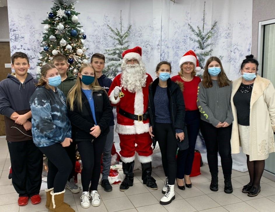 Święty Mikołaj spotka się z dziećmi w IL, w oddziałach PSFCU