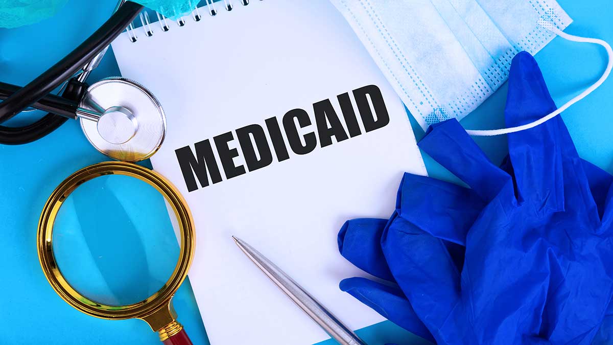 Jak zapłacić za opiekę domową pielęgniarki z Medicad. A co z Medicare?
