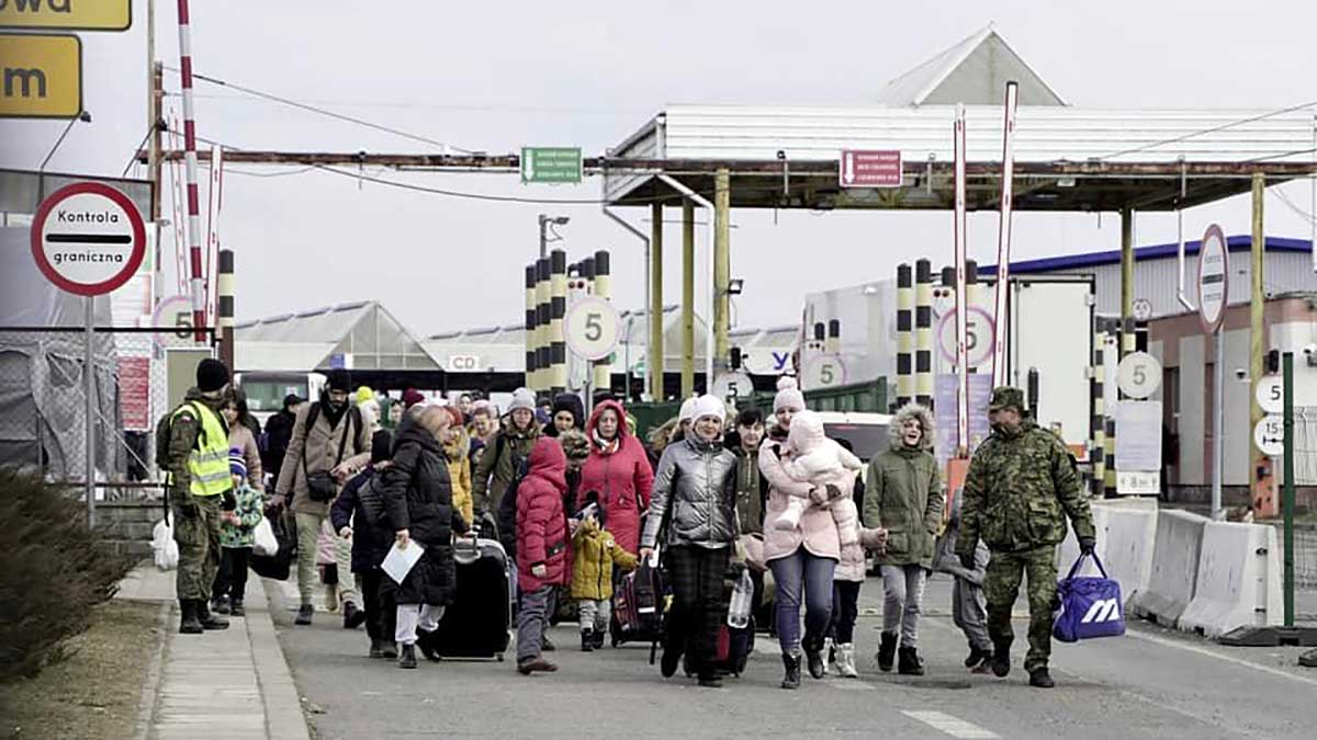 Ponad milion uciekinierów przekroczyło granicę Polski z Ukrainą 