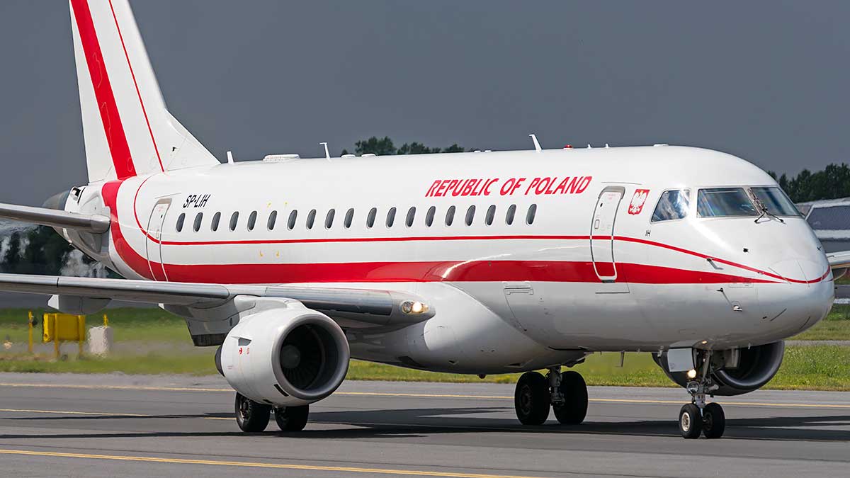 Awaryjne lądowanie samolotu z prezydentem Andrzejem Dudą RP przed wizytą z Bidenem