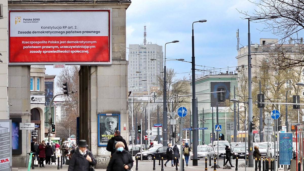 Polska 2050 ruszyła z akcją billboardową w rocznicę uchwalenia Konstytucji RP