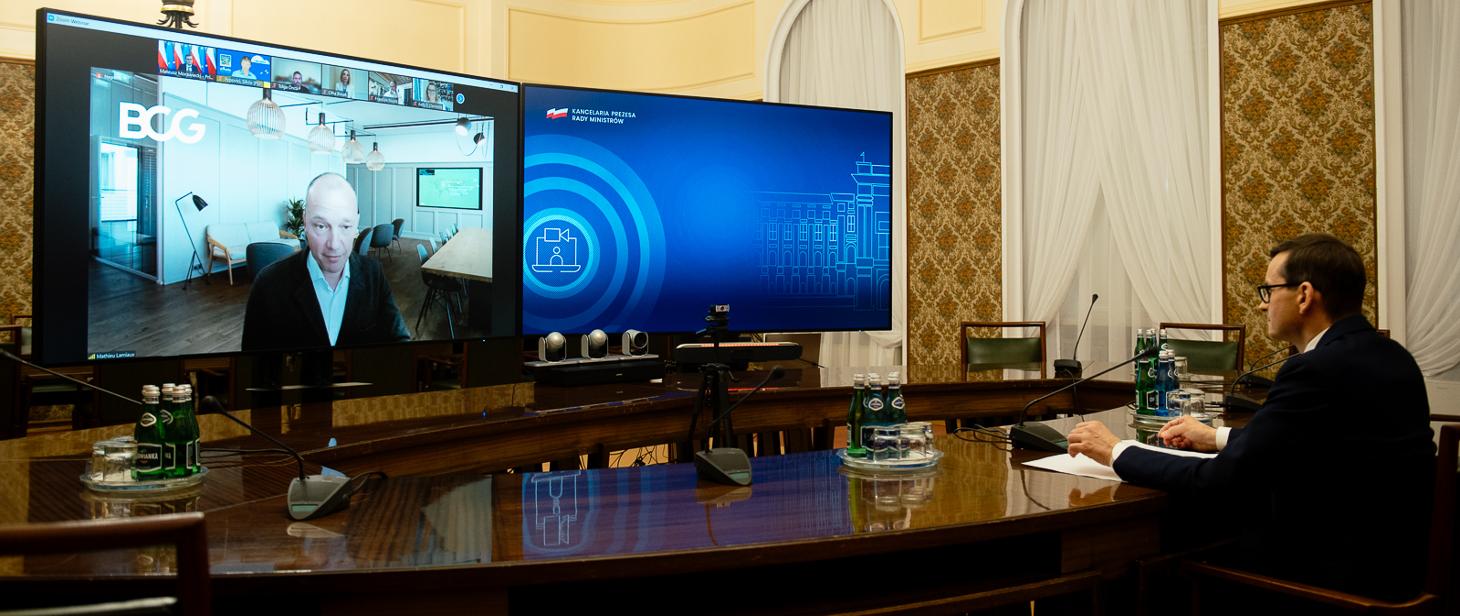 Premier Morawiecki brał udział w webinarium organizowanym przez Boston Consulting Group i UNHCR