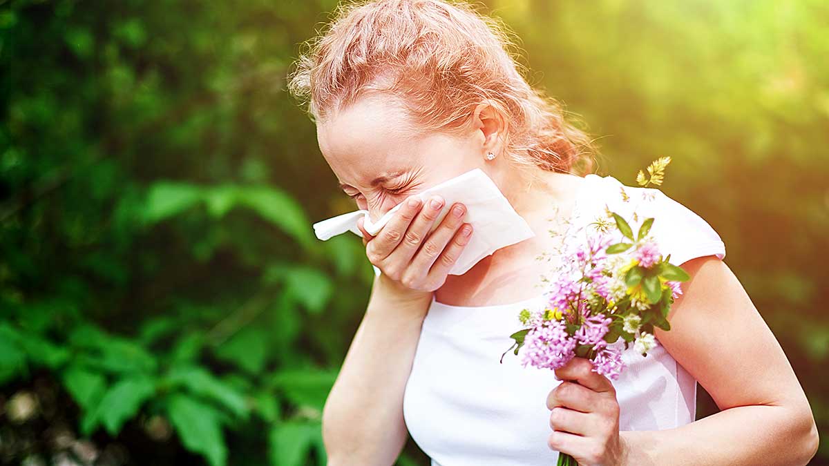 Jak odróżnić koronawirusa od sezonowych objawów alergii i jak im zapobiegać i je leczyć