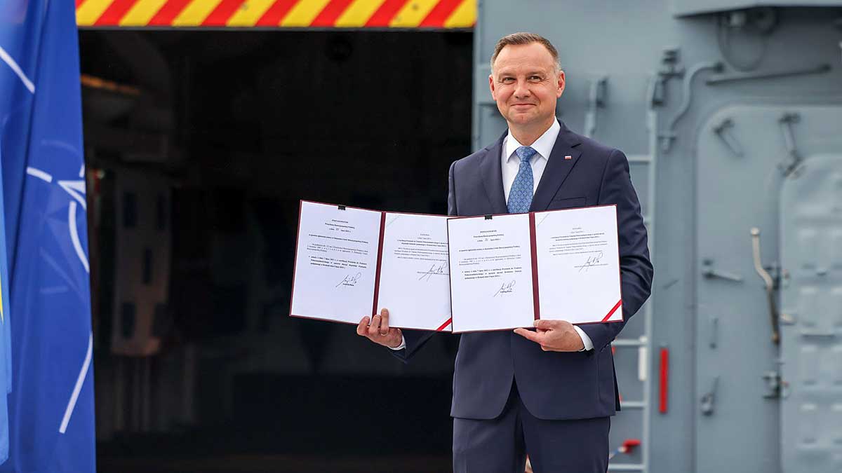 Andrzej Duda podpisał ustawy ratyfikujące akcesję Szwecji i Finlandii do NATO