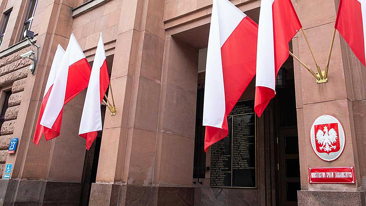 Konkurs dla Polonii "Współpraca z Polonią i Polakami za Granicą - Infrastruktura Polonijna 2023"