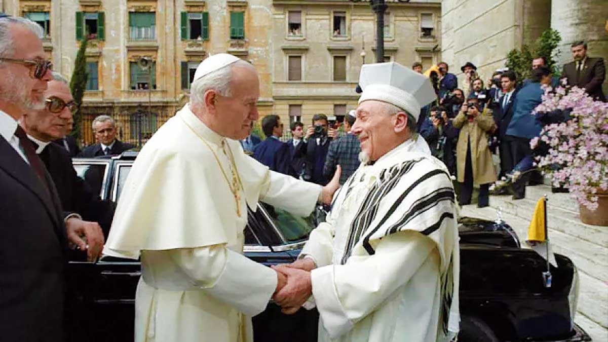 Rocznica wizyty Jana Pawła II w synagodze. To był przełom