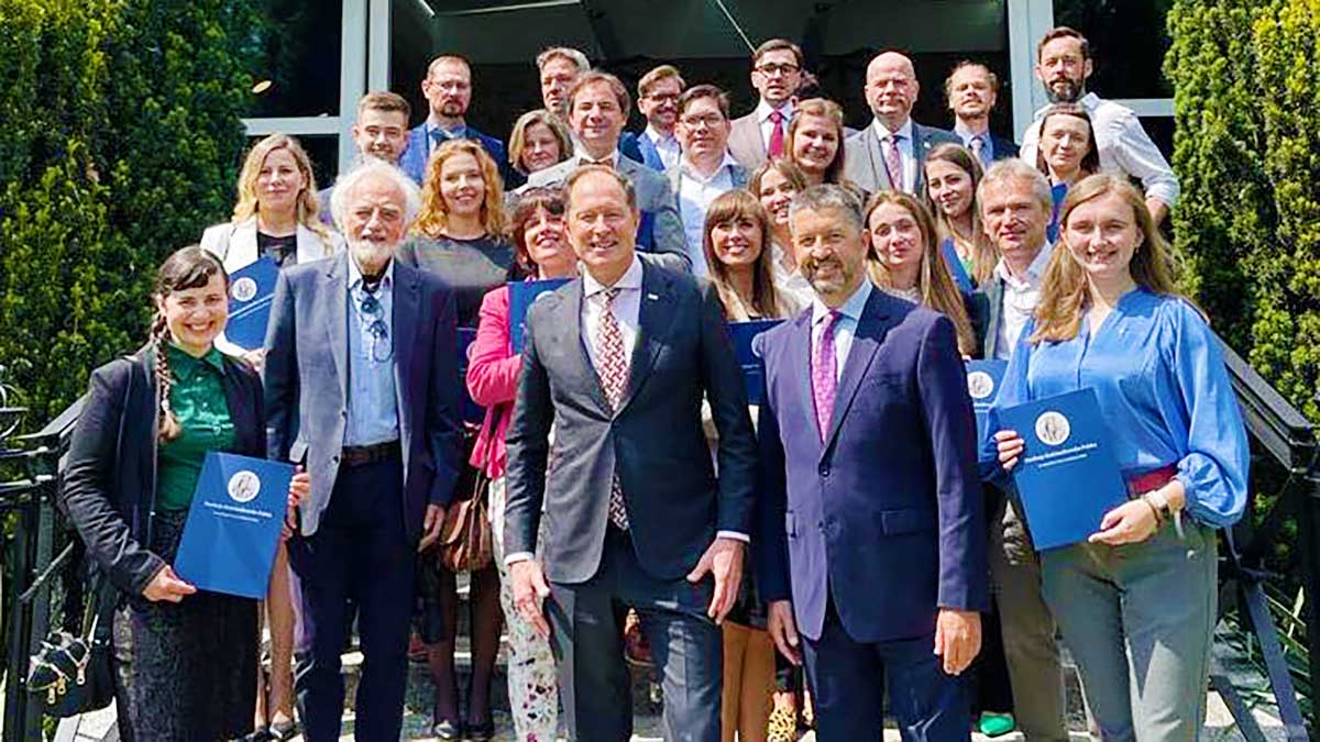 Ambasador Brzezinski spotkał się ze stypendystami i stypendystkami The Kosciuszko Foundation 2023-2024