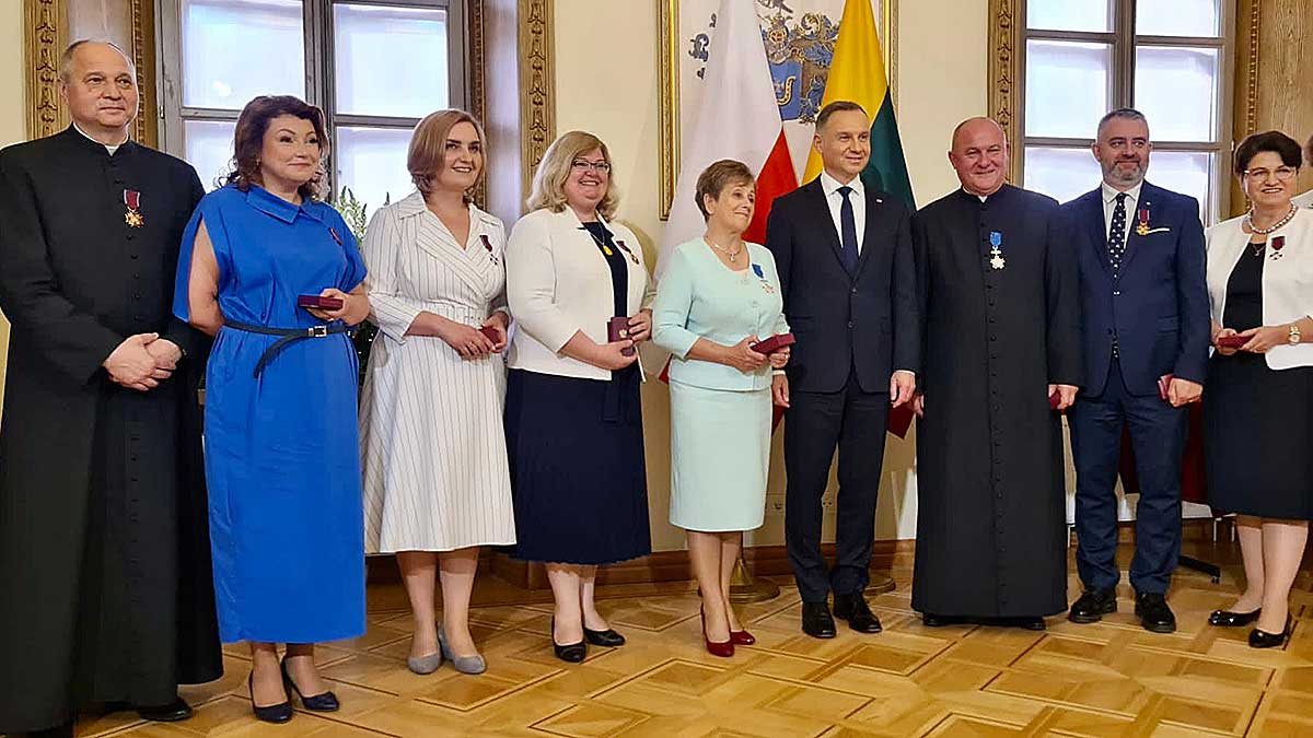 Przedstawiciele społeczności polskiej na Wileńszczyźnie uhonorowani przez Prezydenta RP Andrzeja Dudę
