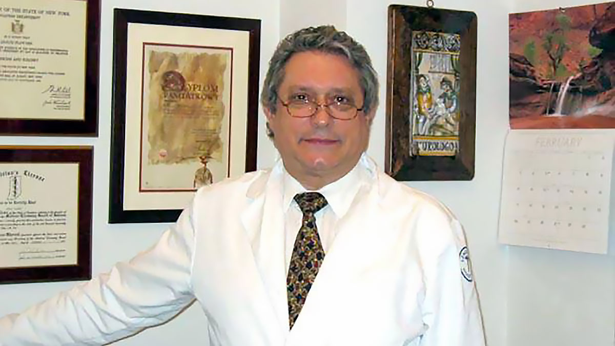 Polski urolog Janusz Plawner, MD przyjmuje pacjentów w New Jersey i w Nowym Jorku