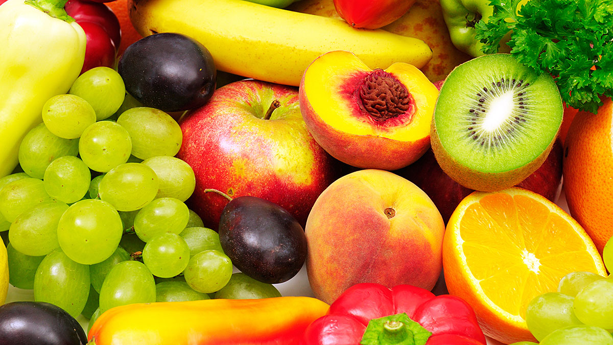Jemy za mało owoców i warzyw. Alarmujący raport
