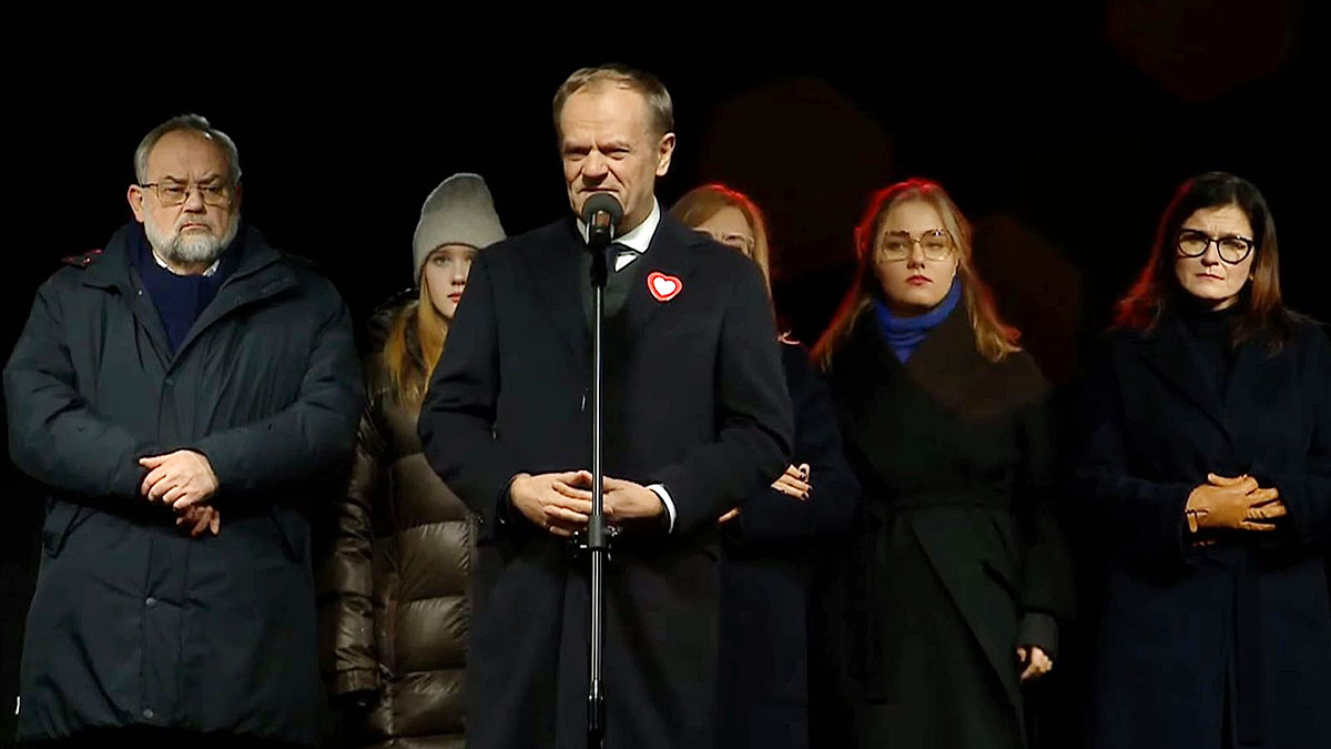 Tysiące osób upamiętniło zamordowanego Prezydenta Gdańska Pawła Adamowicza w 5. rocznicę śmierci