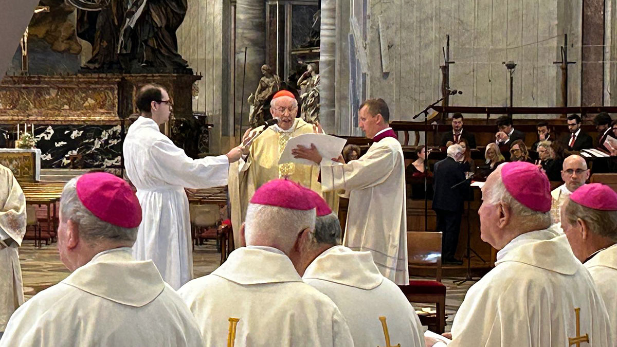 Tysiące wiernych w Watykanie uczciło Jana Pawła II w 10. rocznicę jego kanonizacji