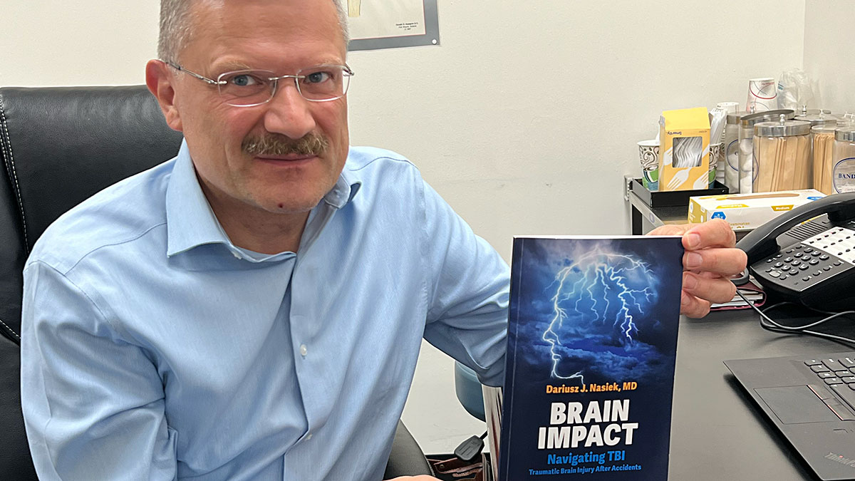 Nowa publikacja Dr. Dariusza Nasieka: "Brain Impact: Navigating TBI After Accidents"