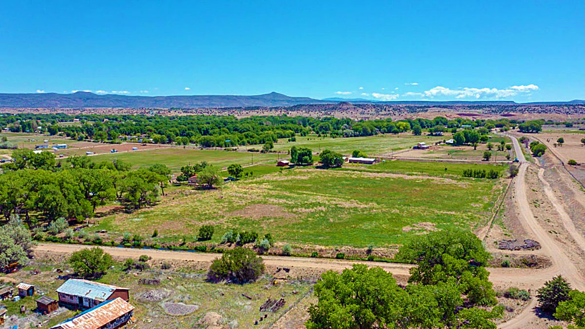 Land for Sale in Peña Blanca, New Mexico - Your Opportunity Awaits!