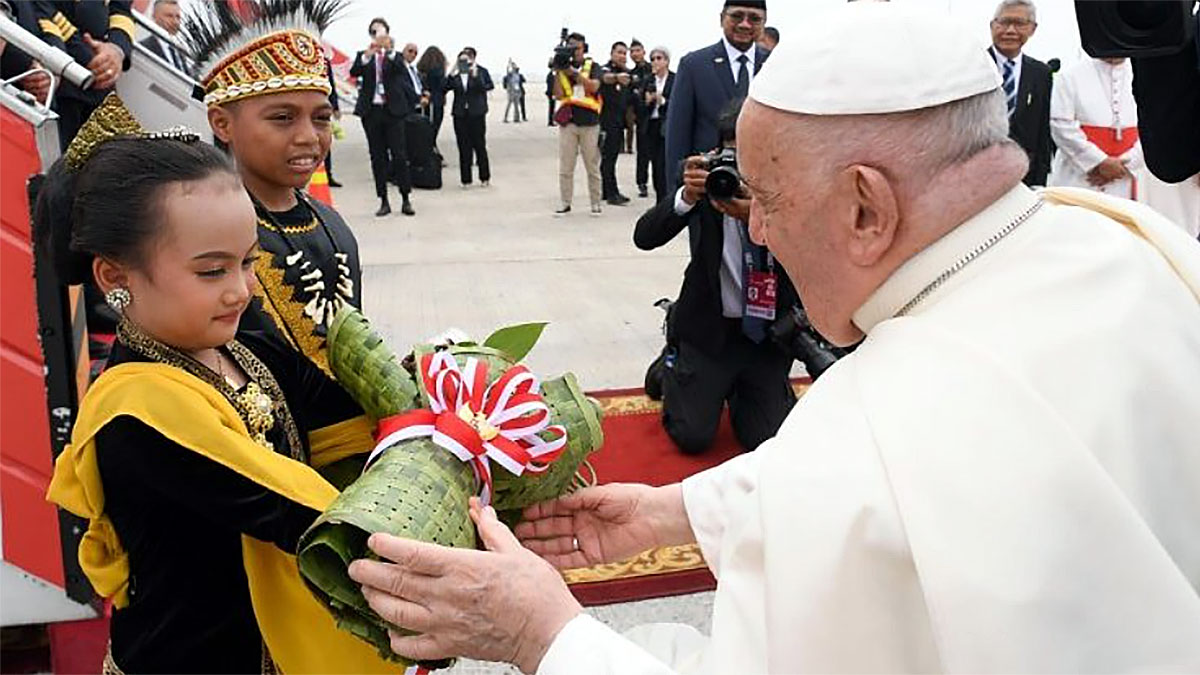 Papież przybył do Indonezji. Rozpoczyna się 45. podróż apostolska Franciszka