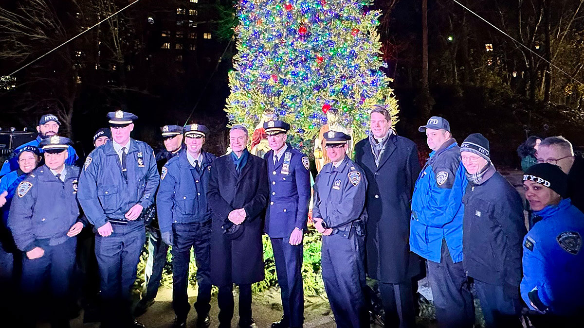 Brooklyn Diocese Christmas Tree Lighting in Grand Army Plaza