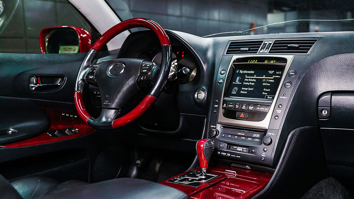 Alarmy i systemy nawigacyjne w New Jersey z Paul's Car Audio & Security